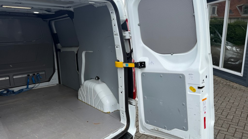 Ford Transit Custom 2.0 TDCI 96KW 131PK AUTOMAAT EURO 6 AIRCO/ CRUISE — photo 13