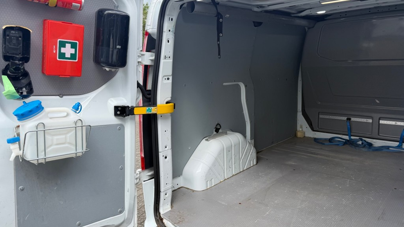 Ford Transit Custom 2.0 TDCI 96KW 131PK AUTOMAAT EURO 6 AIRCO/ CRUISE — photo 12