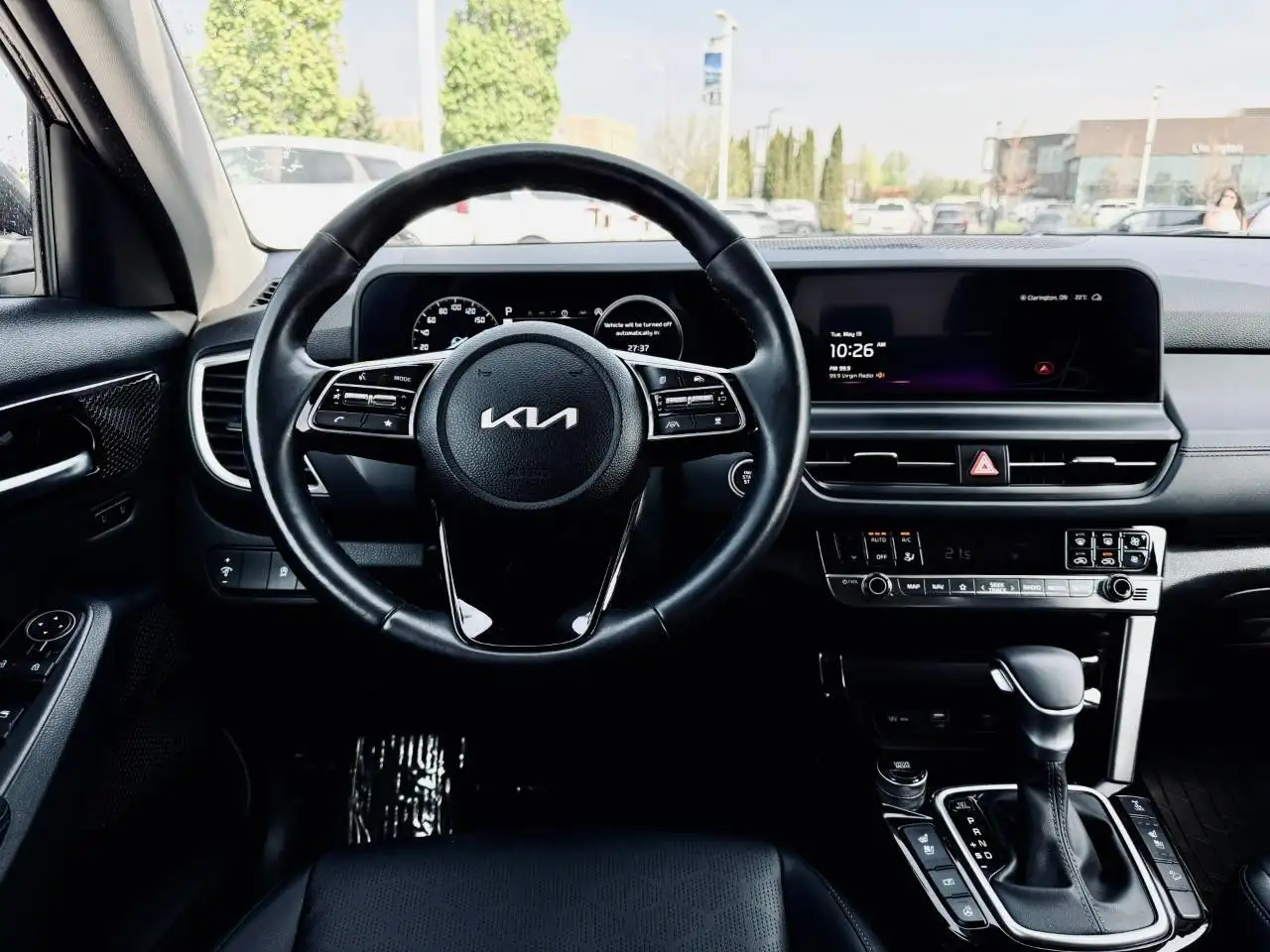 Kia Seltos снимка Kia Seltos