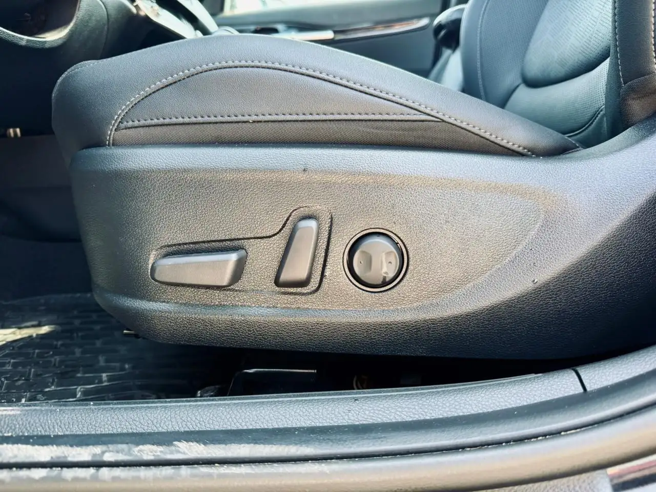 Kia Seltos снимка Kia Seltos