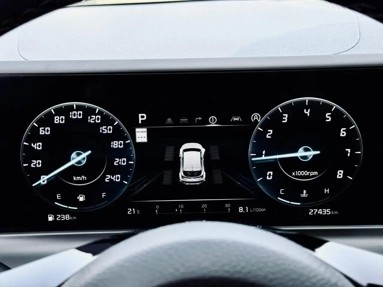 Kia Seltos снимка Kia Seltos