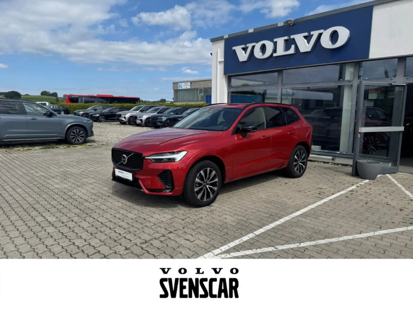 Volvo XC60 Plus Dark AWD B4 Diesel EU6d StandHZG AHK Digitale Rouge - 1