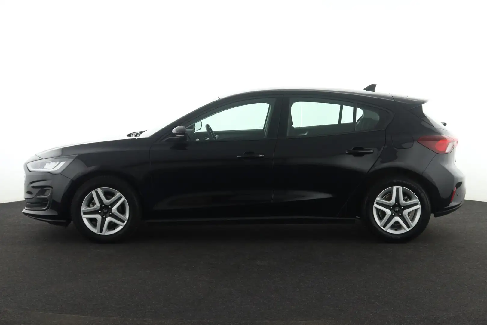 Ford Focus CONNECTED 1.0i EcoBoost MHEV + A/T + CARPLAY + PDC - 2