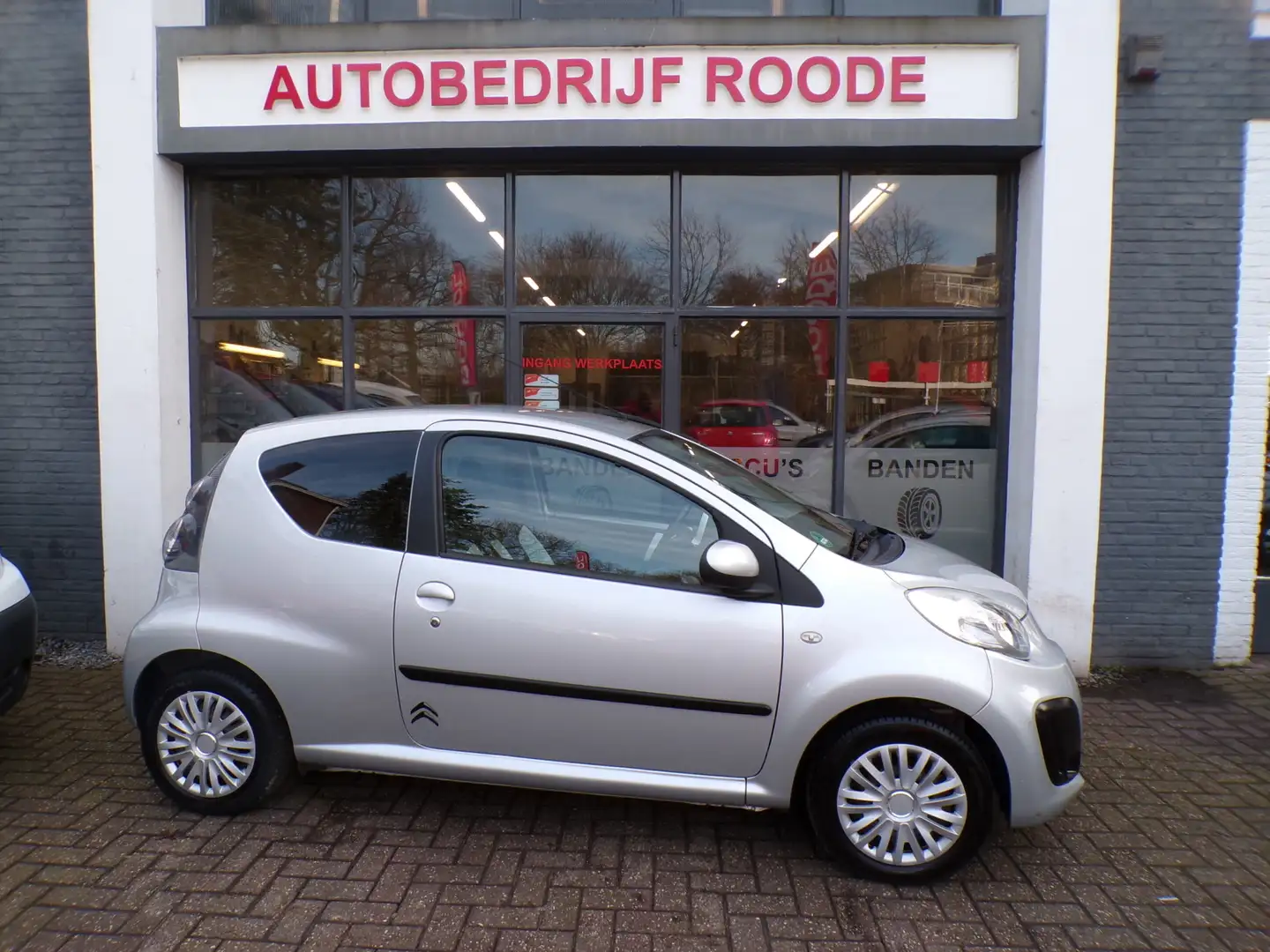 Citroen C1 1.0-12V Exclusive ZEER MOOI,AIRCO,LED,NIEUWE APK ! Argintiu - 1