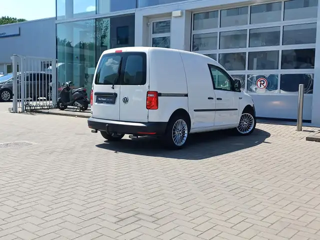 Volkswagen Caddy view 6