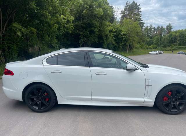 Imagine Jaguar XF Jaguar XF bj 2010 mit 275 ps