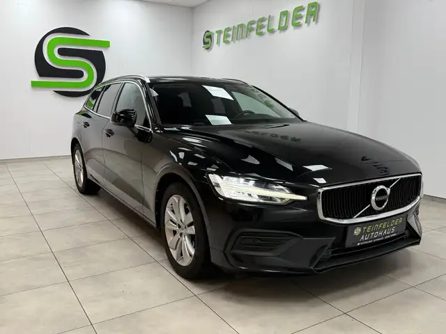 Volvo V60 D3 Momentum Pro / SHZ / LEDER / LED / RKAM
