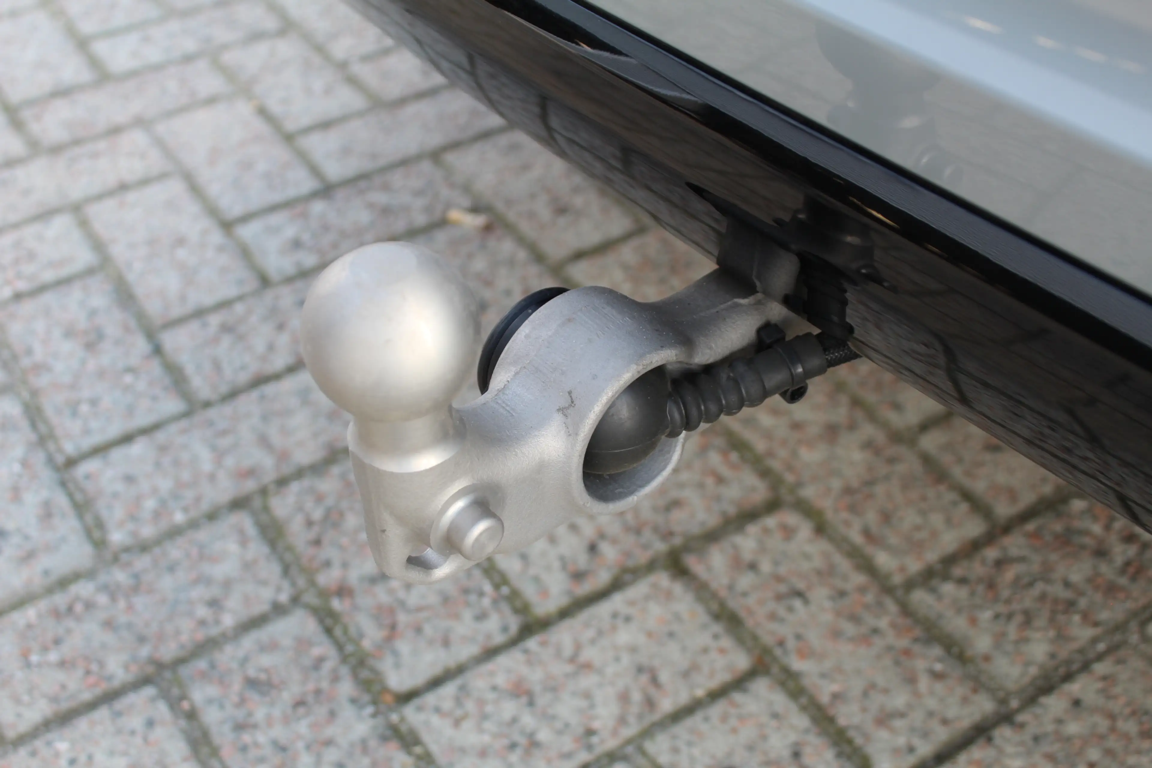 Volvo XC60 2.0 T6 Plug-in hybrid AWD Plus Dark | Luchtvering — photo 49