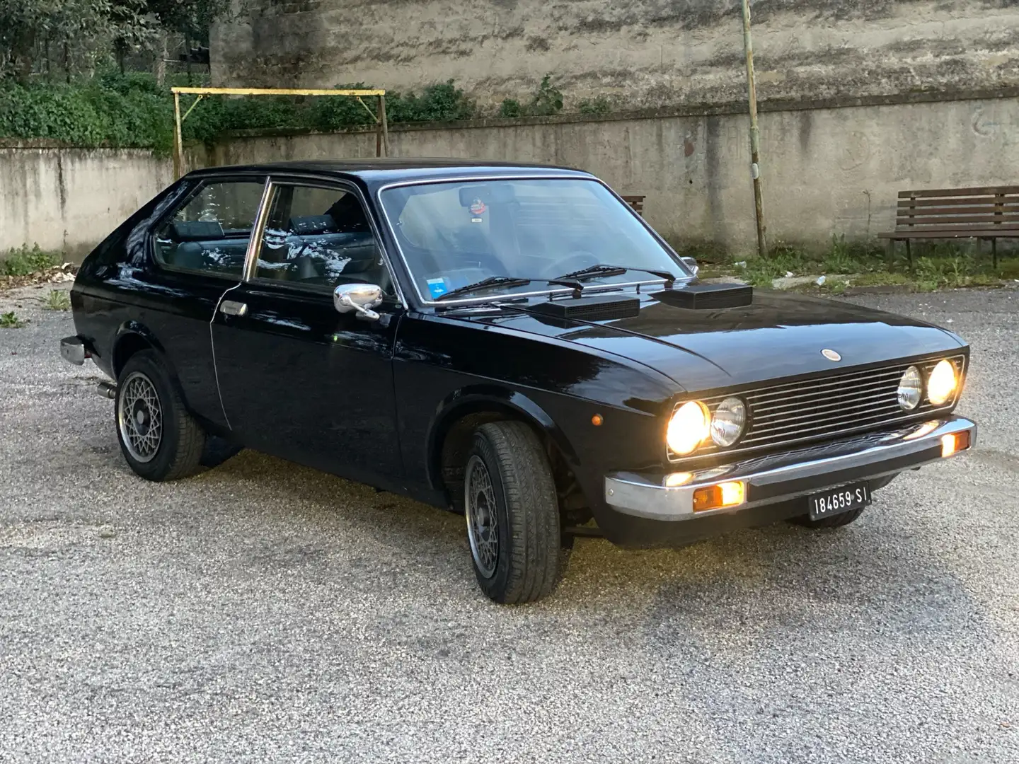 Fiat 128 3p coupe Negro - 2