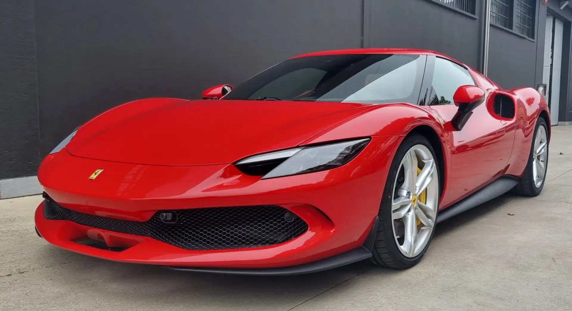 Ferrari 296 296 GTB 3.0 Rouge - 2