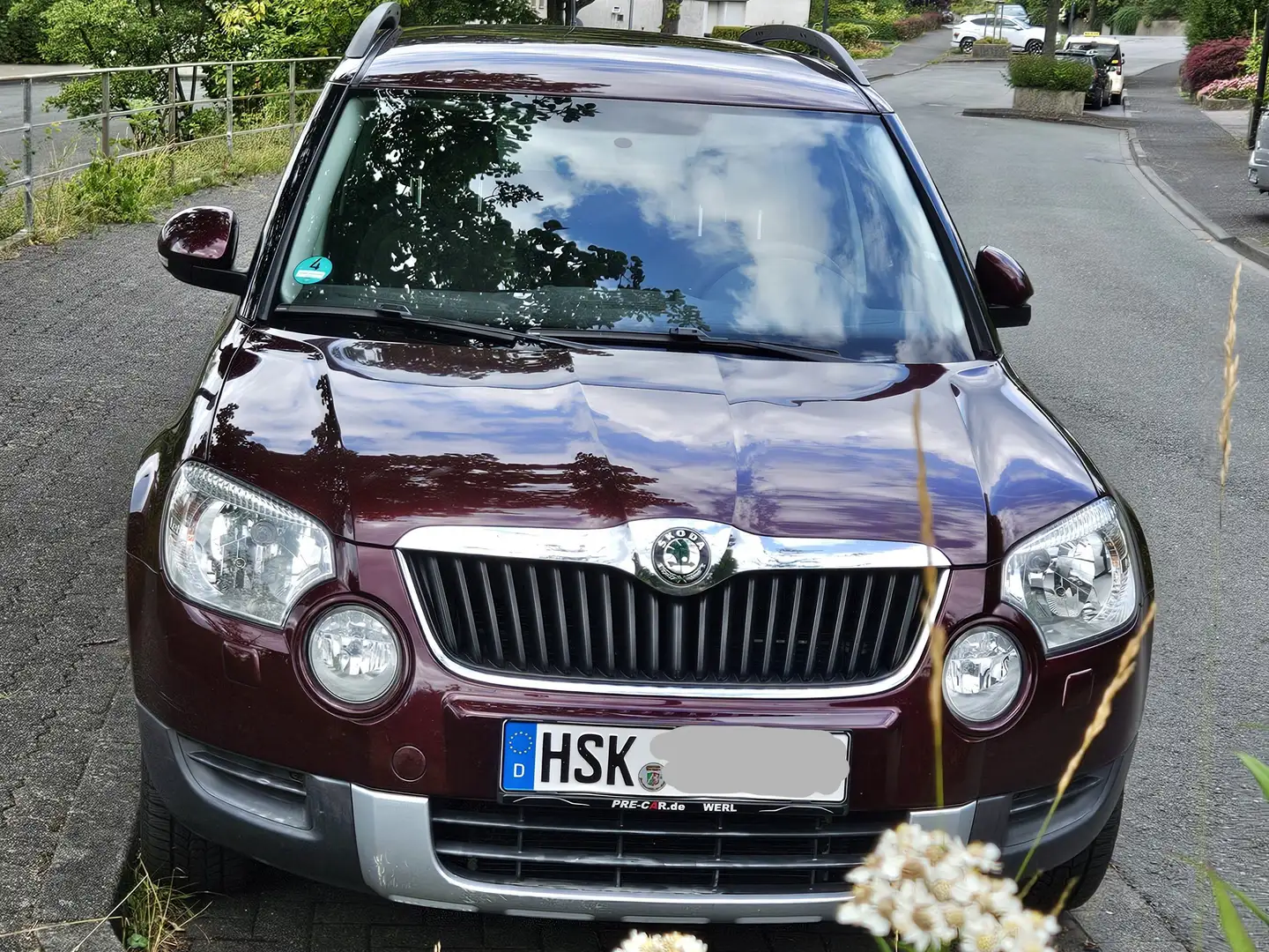 Skoda Yeti Yeti 1.2 TSI Active PLUS Edition, AHK, Wi+So-Reif. Rot - 1