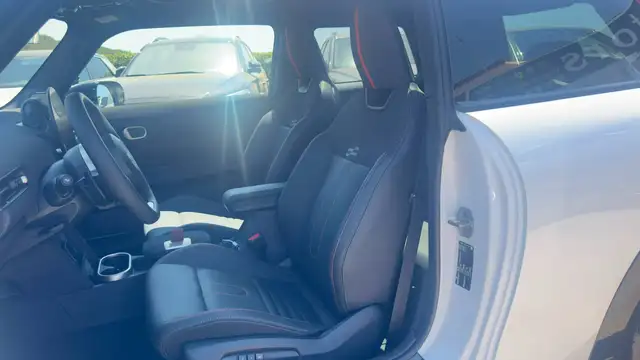 Mini Cooper view 6