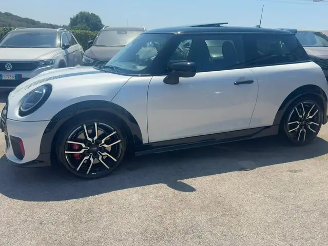 Mini Cooper view 4