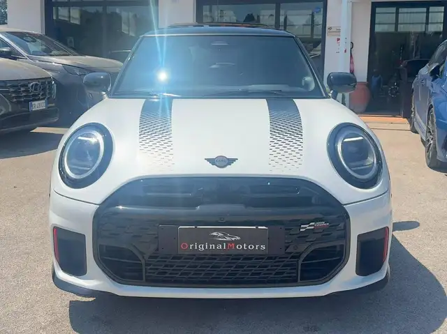 Mini Cooper view 5