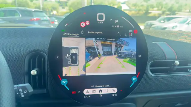 Mini Cooper view 12
