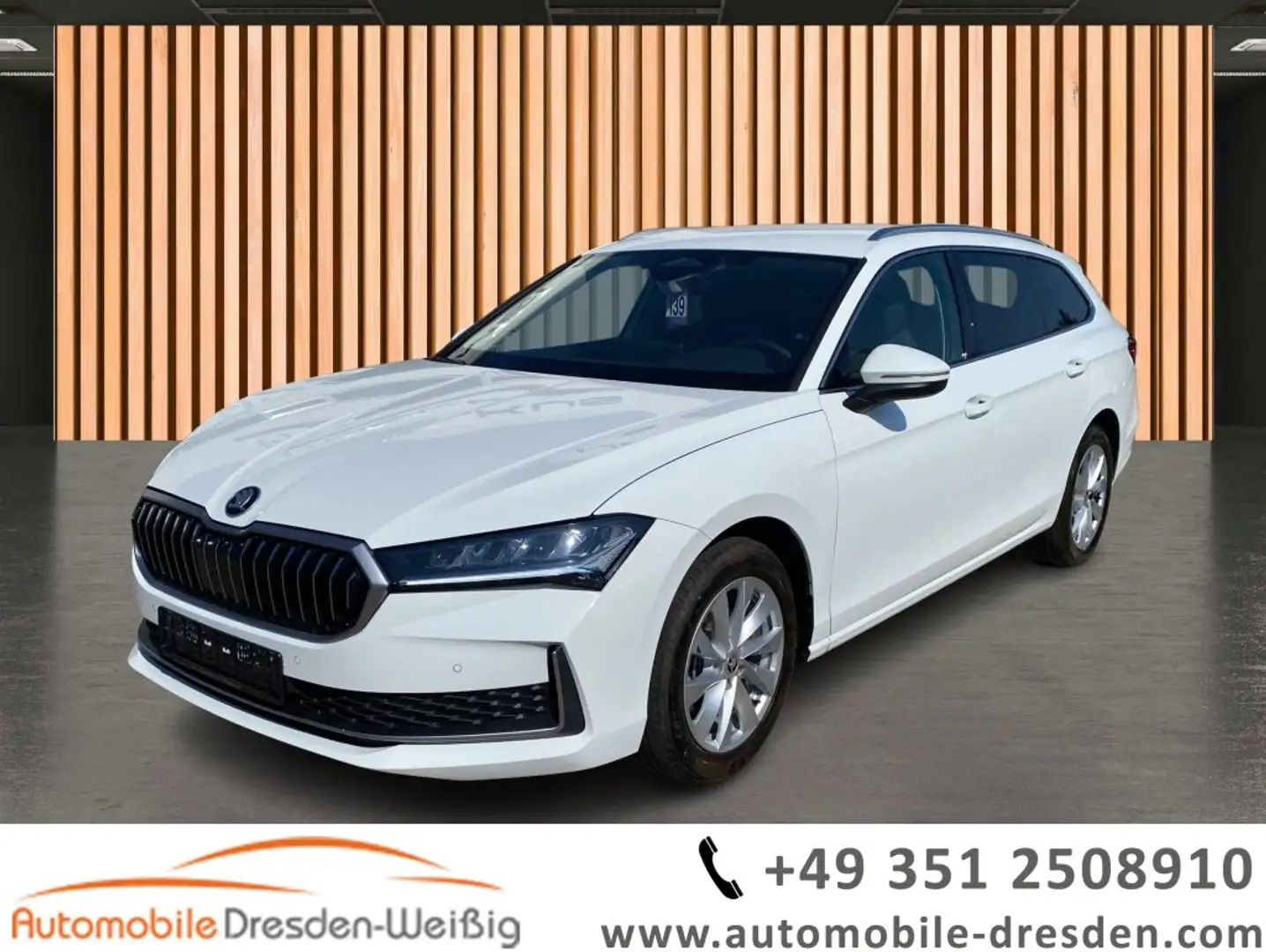 Skoda Superb Combi 1.5 eTSI Selection*Navi*ACC*AHK* Weiß - 1