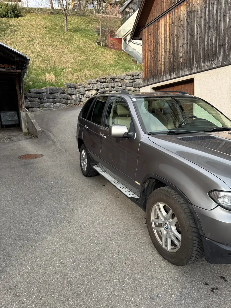BMW X5 X5 3,0d Aut. Silber - 2