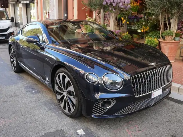 Bentley Continental GT AZURE 550CH