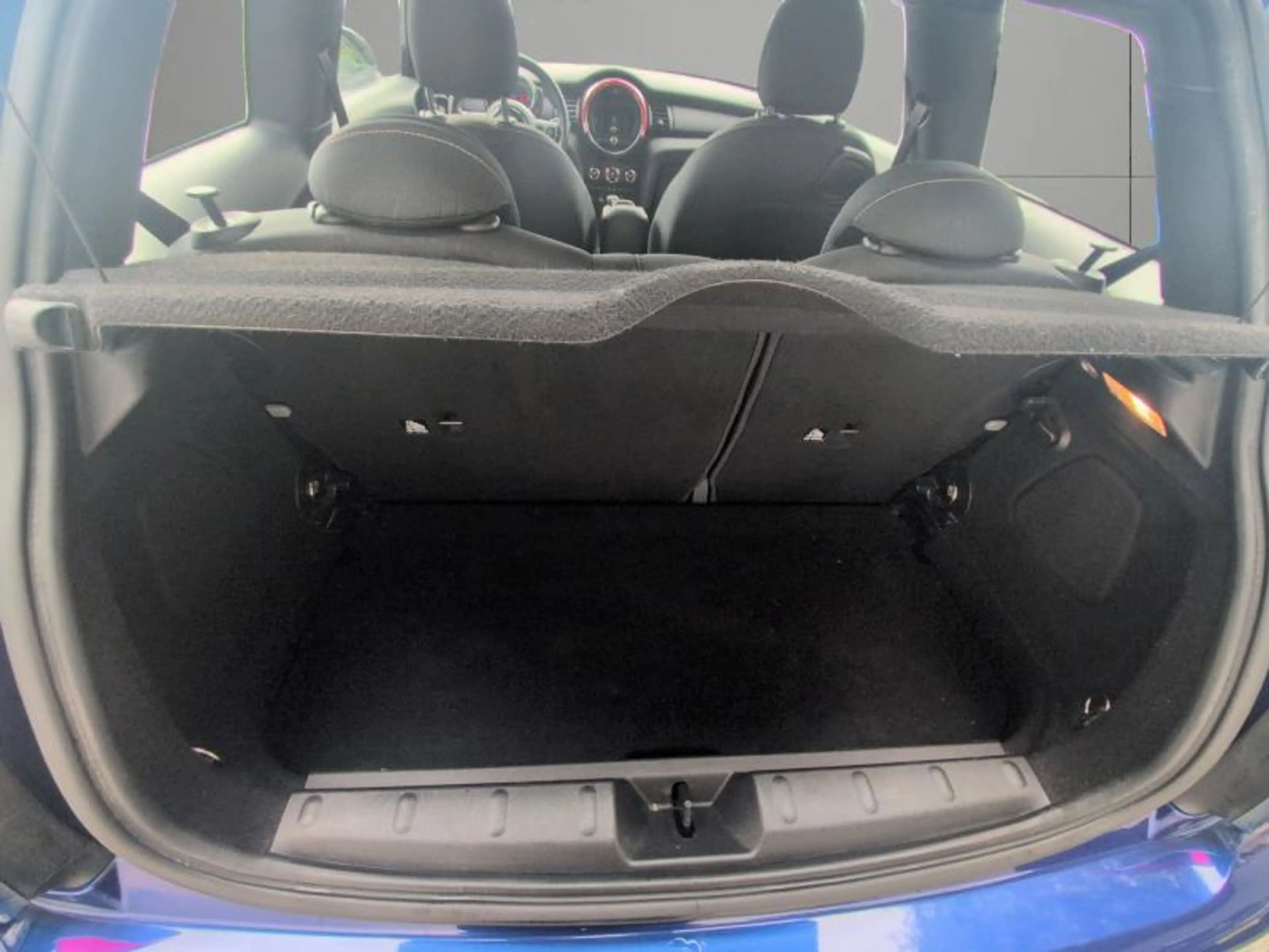 MINI One D 1.5 95cv bleu 11/18 Airco GPS Capteurs Cruise — photo 6
