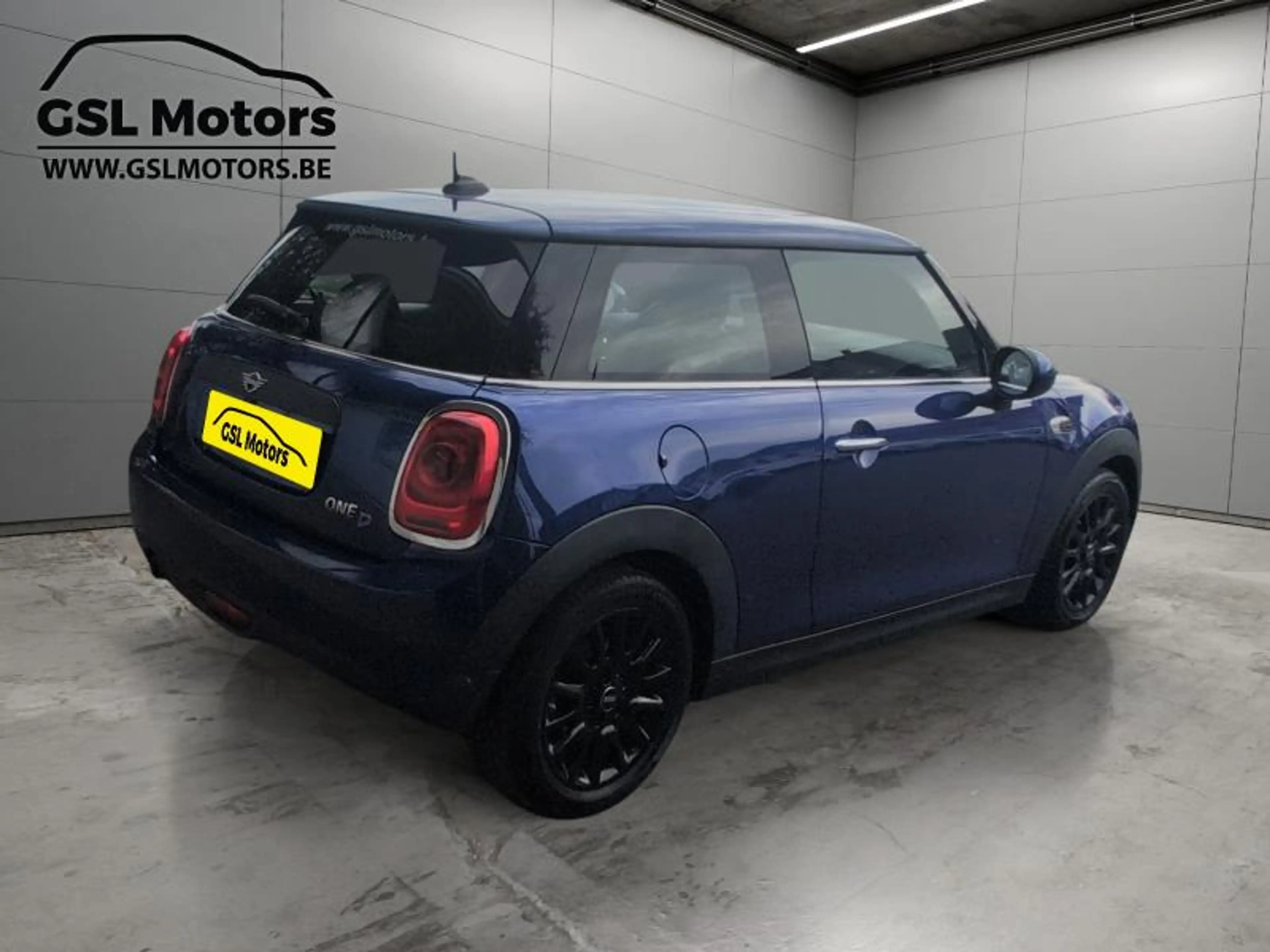 MINI One D 1.5 95cv bleu 11/18 Airco GPS Capteurs Cruise — photo 4