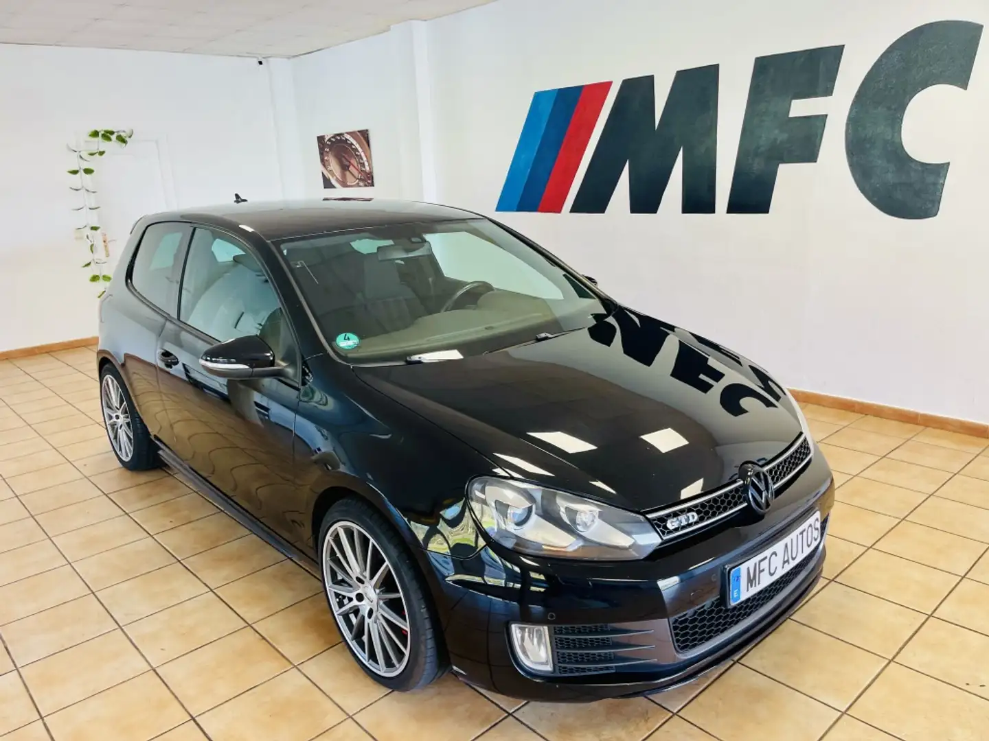 Volkswagen Golf 2.0TDI CR GTD Negro - 1