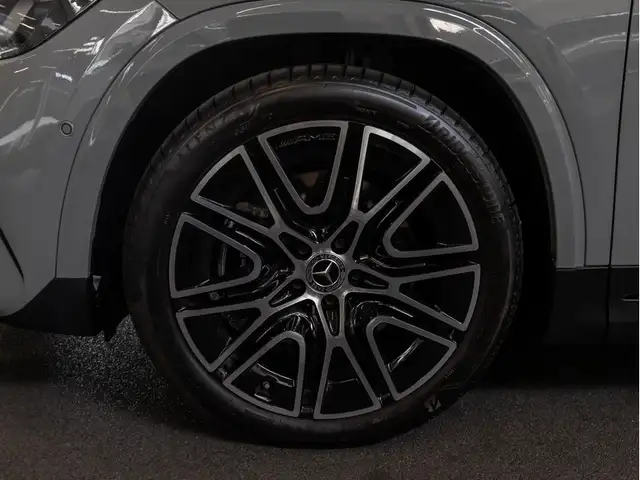 Mercedes-Benz Gla view 8