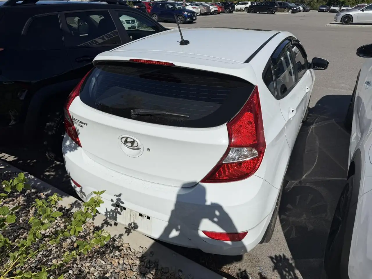 Hyundai ACCENT photo Hyundai ACCENT