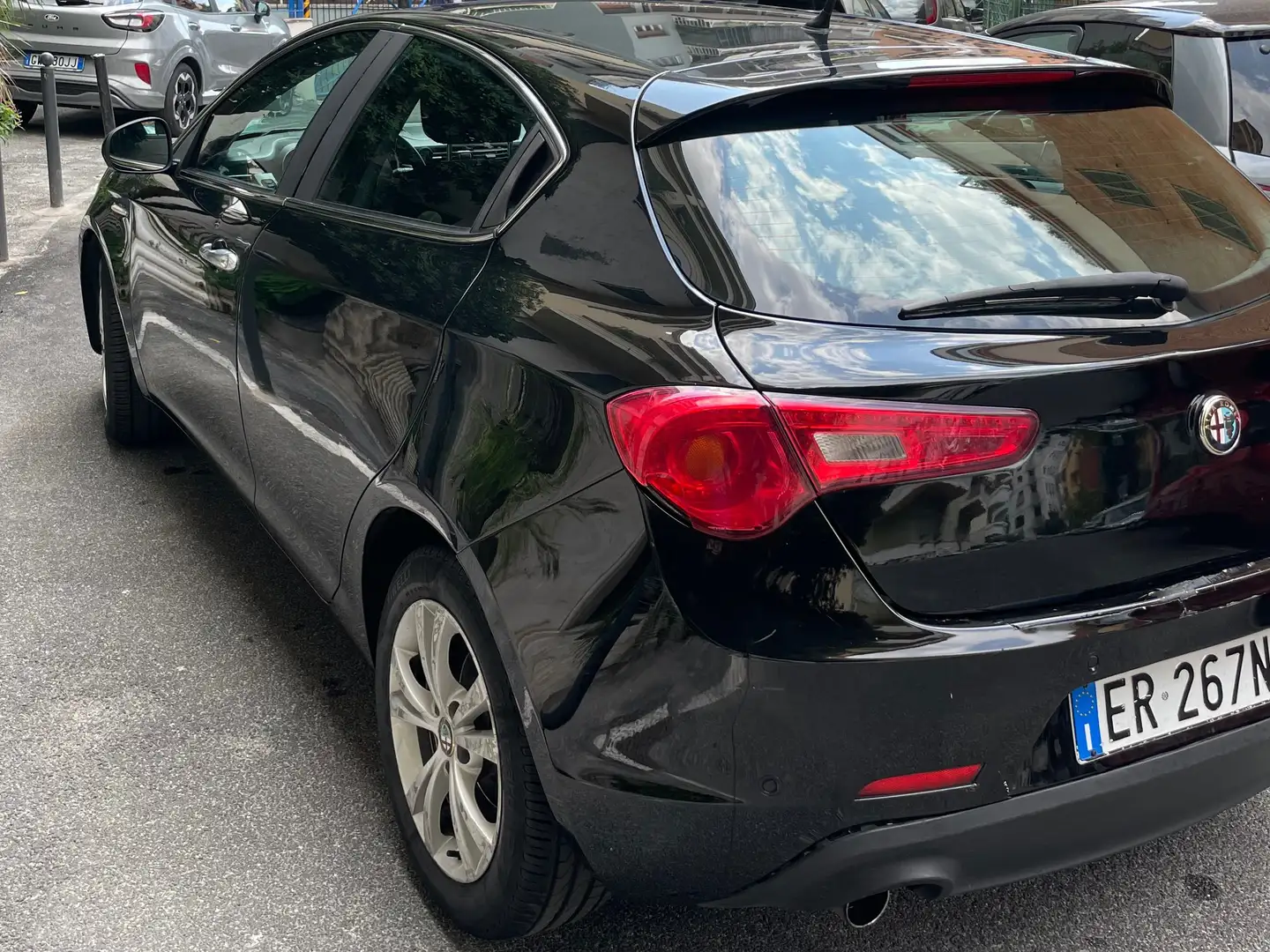 Alfa Romeo Giulietta Giulietta III 2010 2.0 jtdm(2) Distinctive 170cv - 2