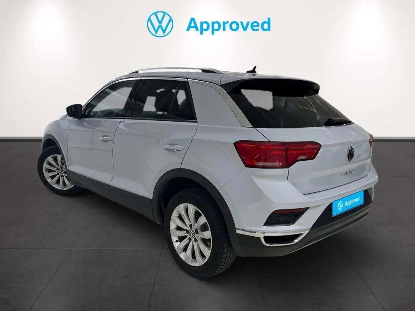 Volkswagen T-Roc 1.0 TSI Advance 81kW Plateado - 2