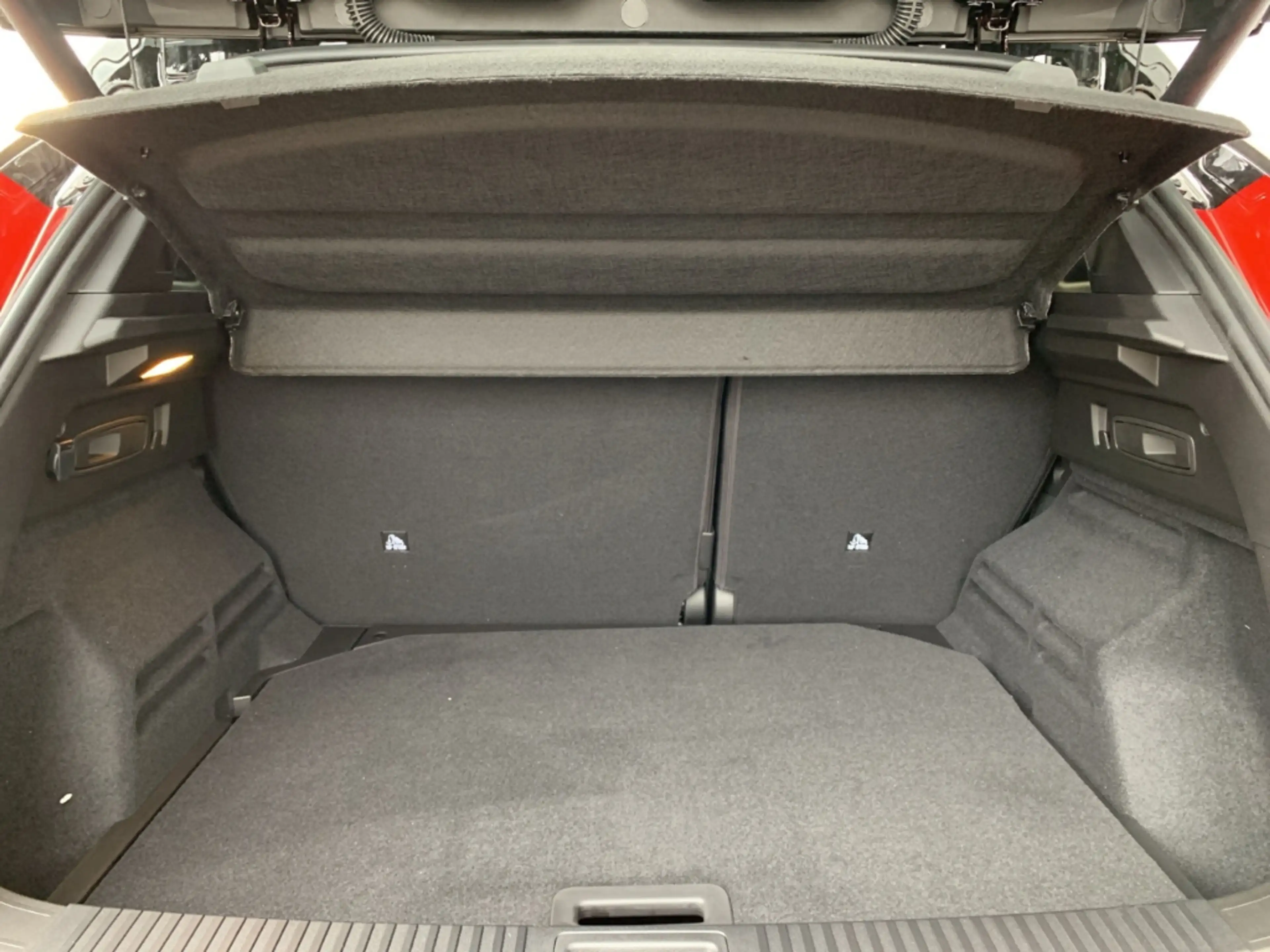 Renault Austral TECHNO FULL HYBRID E-TECH 200 Techno NAVI+PDC — photo 12
