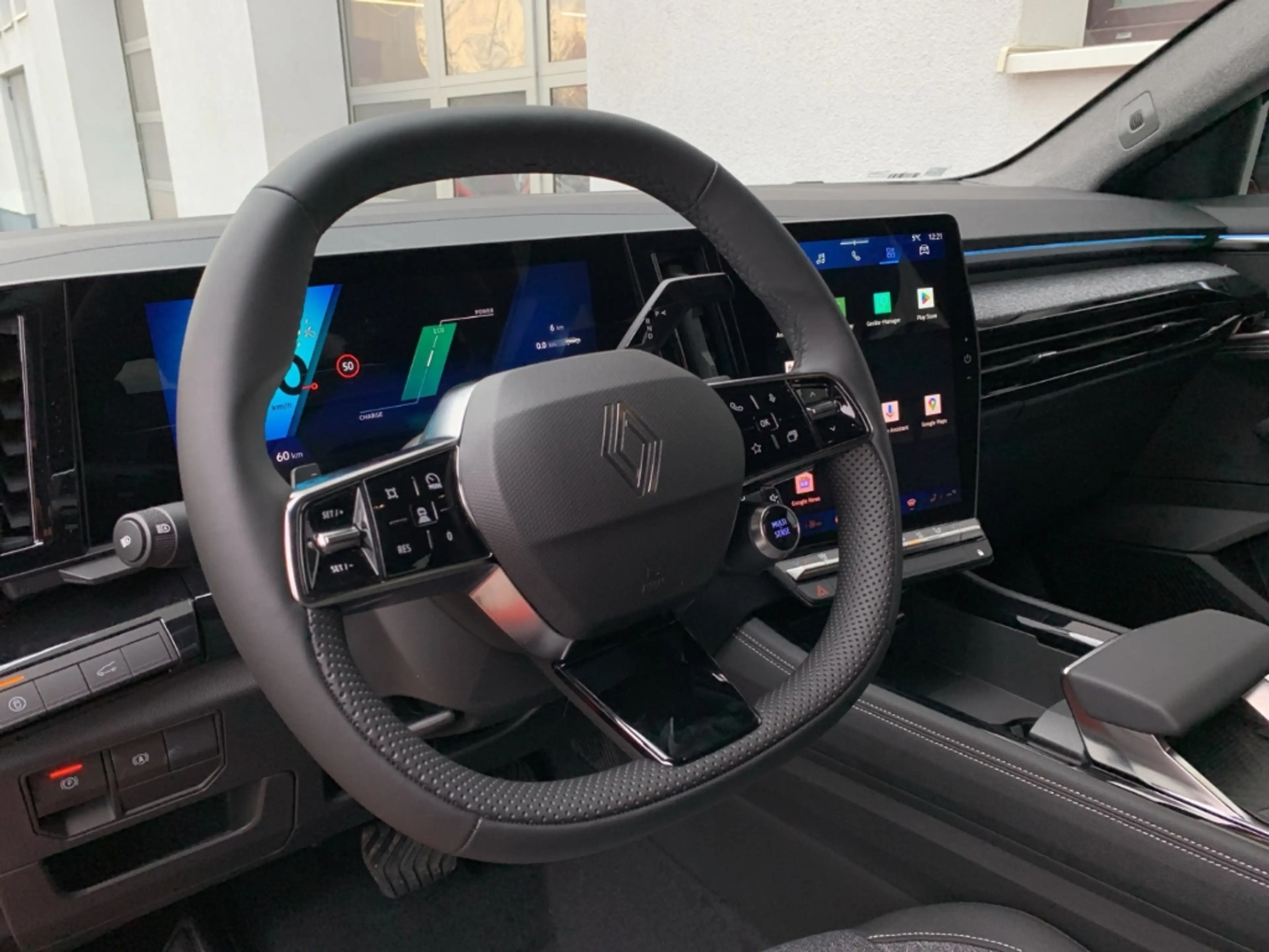 Renault Austral TECHNO FULL HYBRID E-TECH 200 Techno NAVI+PDC — photo 10