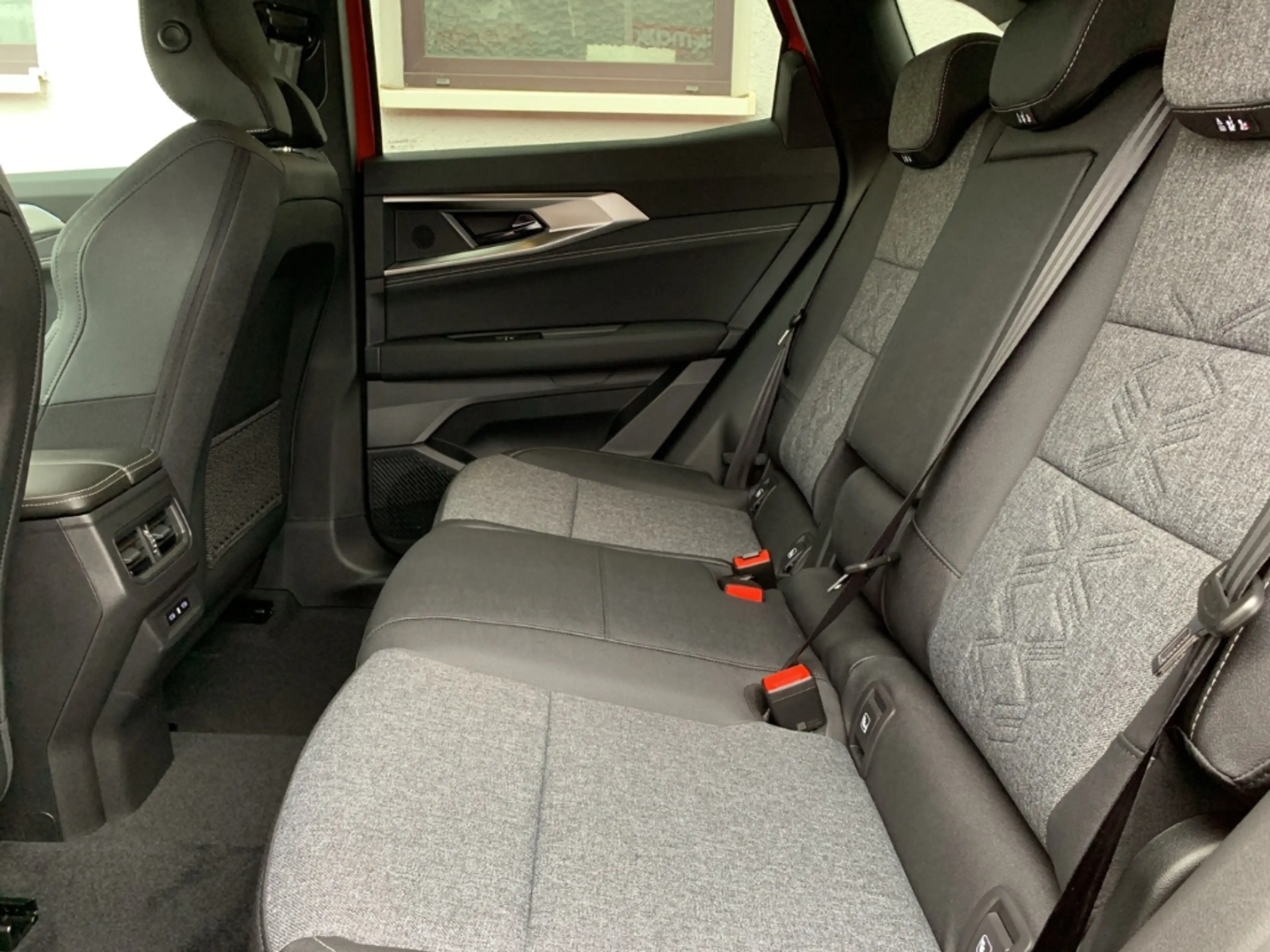 Renault Austral TECHNO FULL HYBRID E-TECH 200 Techno NAVI+PDC — photo 11