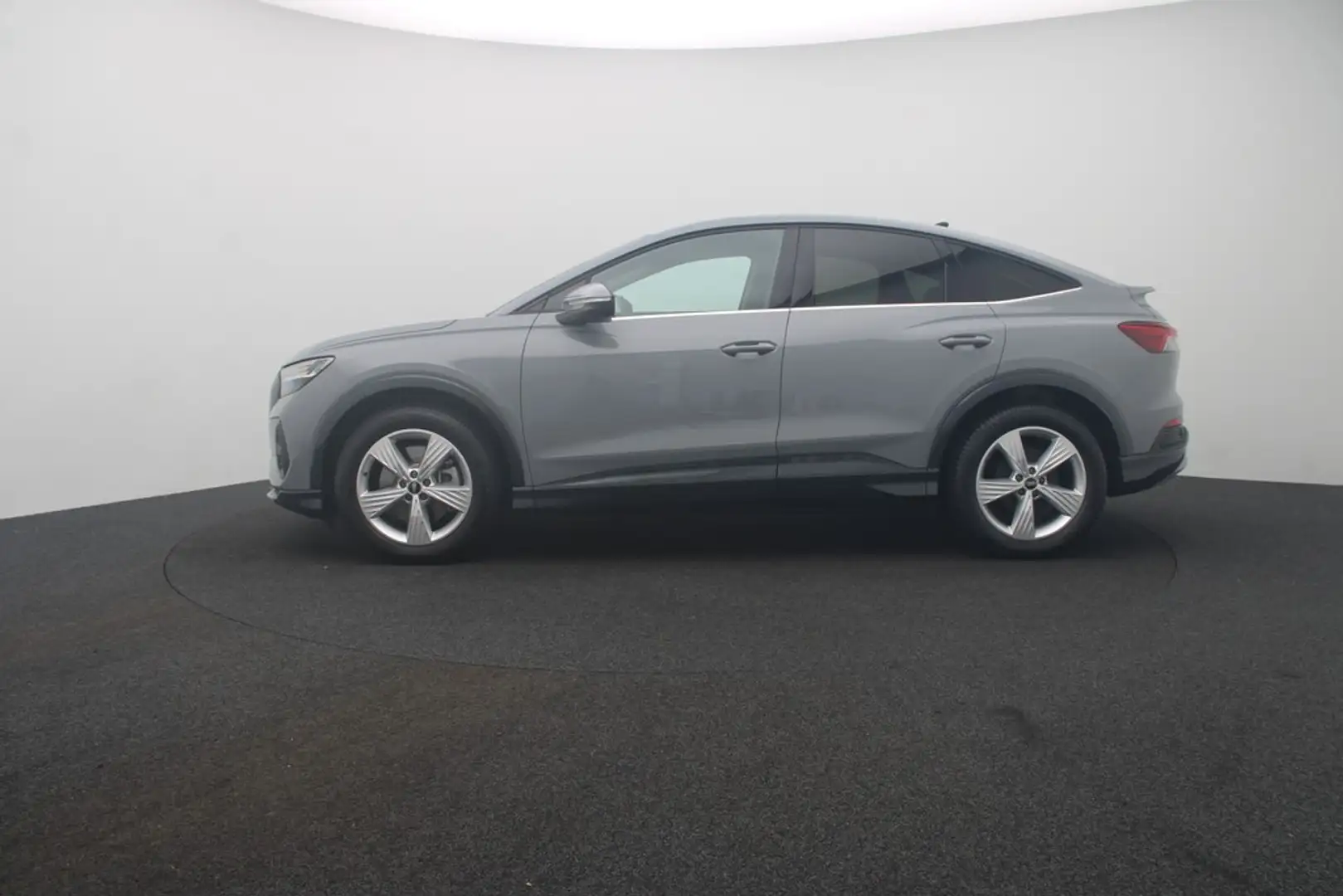 Audi 50 e-tron quattro . Matrix Pano Grau - 2