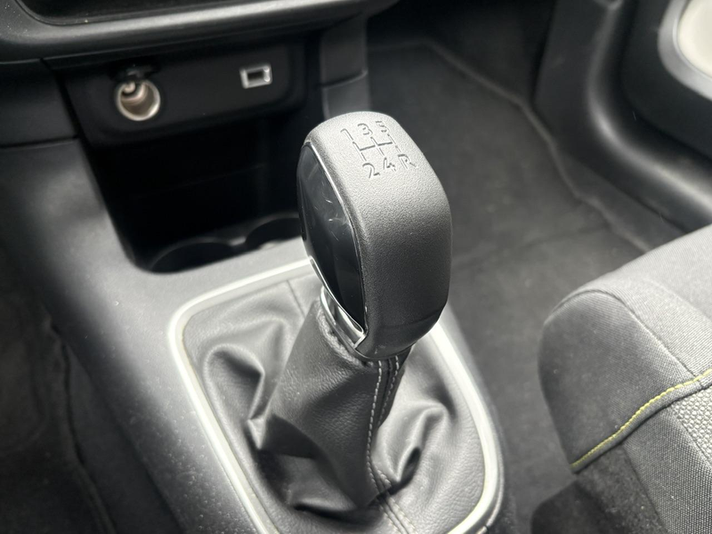 Citroen C3 1.2 PureTech S&S Shine — photo 9