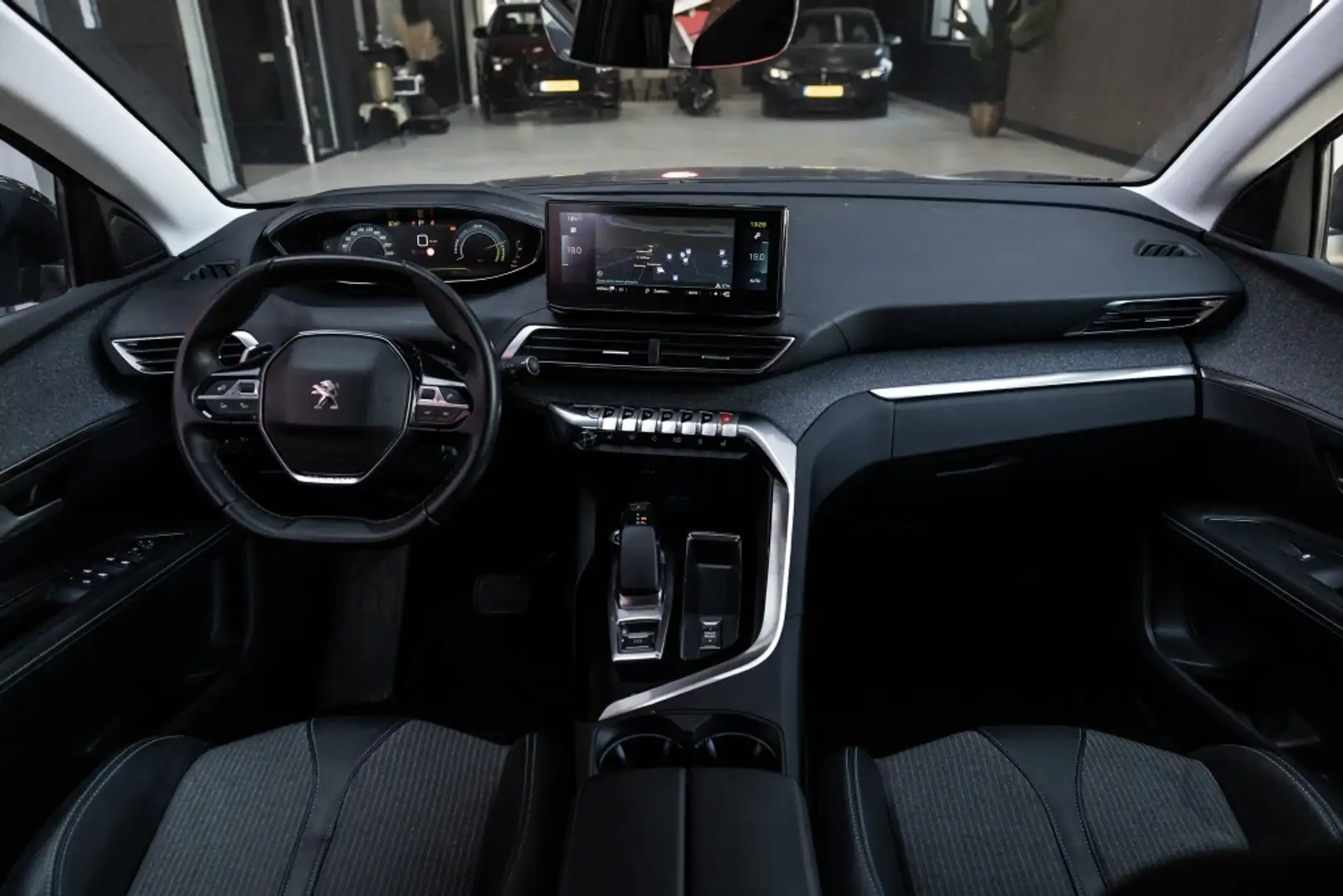 Peugeot 3008 3008 Hybrid 225 Allure | 360 Cam | Carplay | Keyle Grigio - 2
