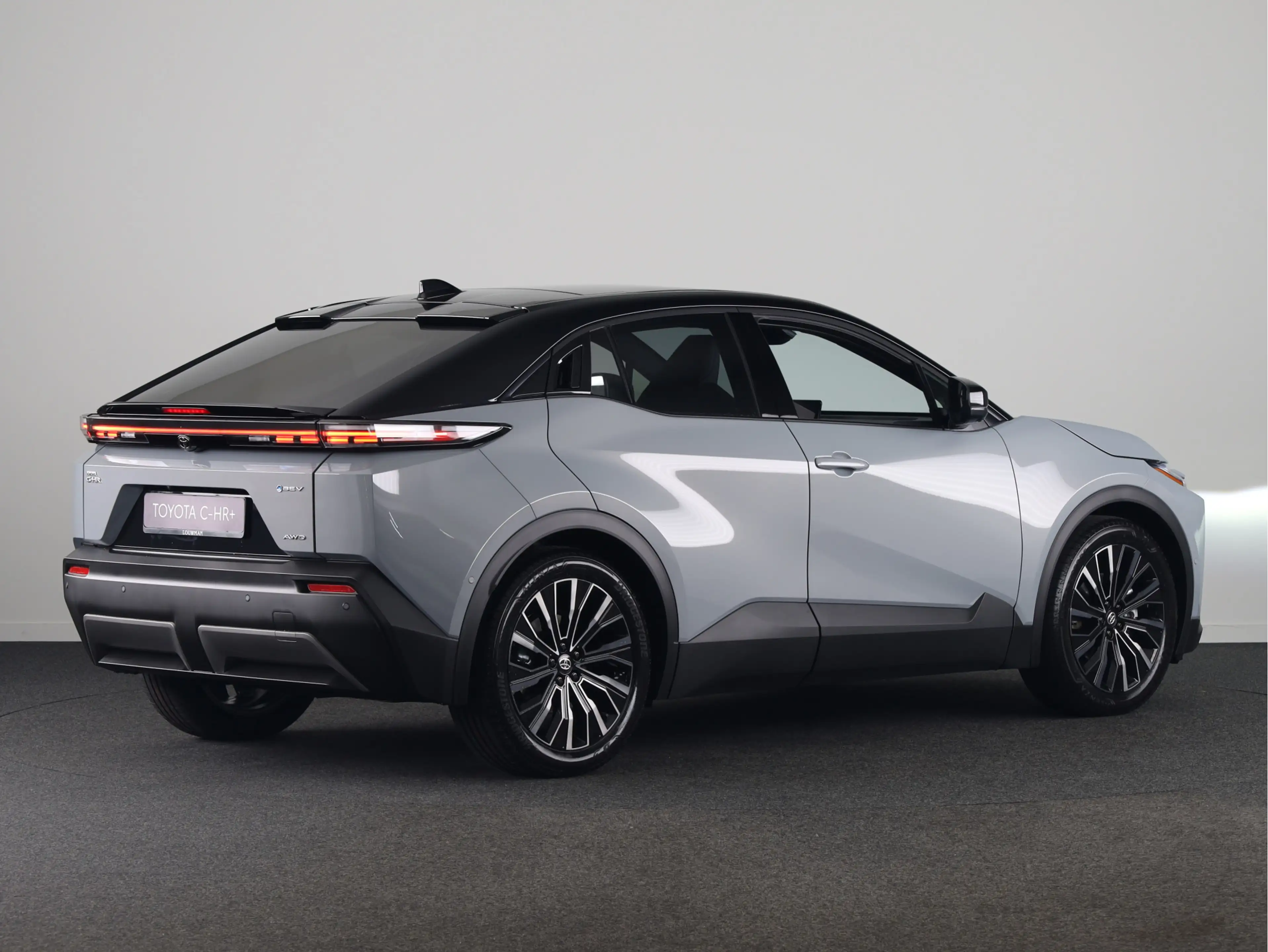 Toyota C-HR+ Executive AWD 77 kWh *NIEUW* | Direct leverbaar! | — photo 2