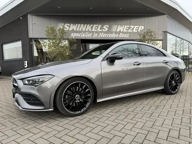 Mercedes-Benz CLA 200 200 Business Solution AMG Panoramadak, Sfeerverlic