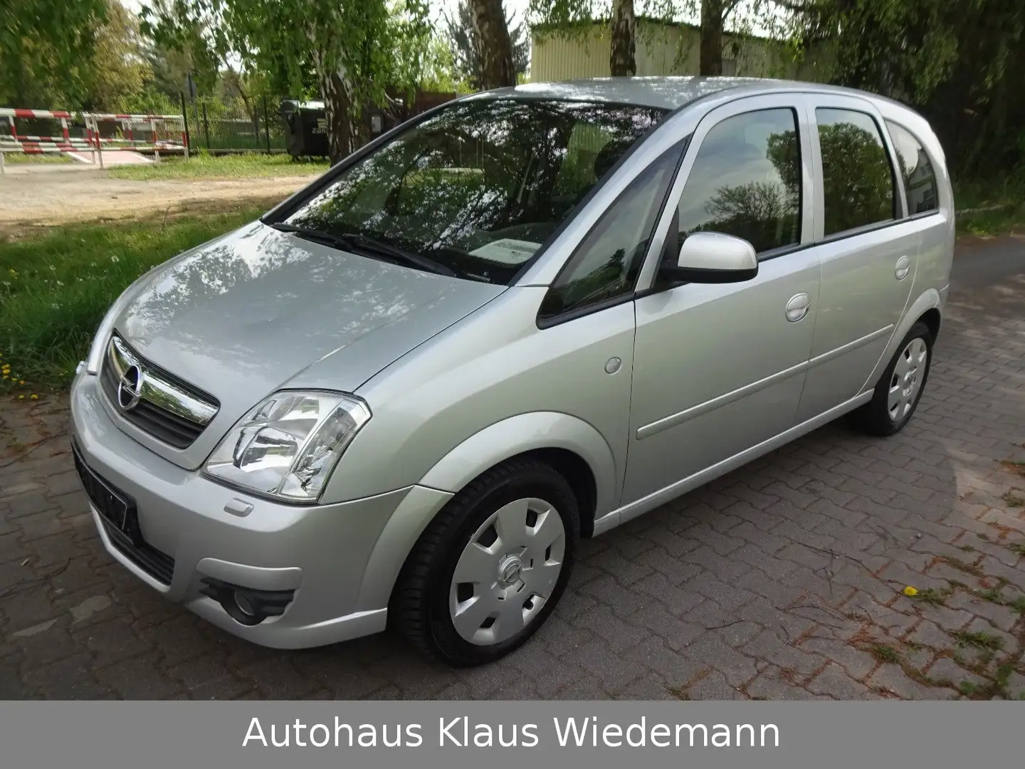Opel Meriva 1.6 16V Edition Aut. - 3.Hd/orig. 116 TKM Silber - 1