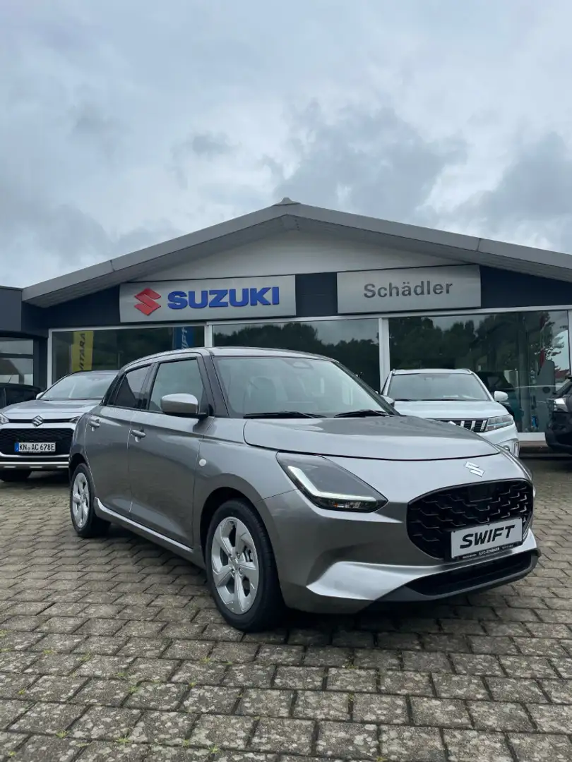 Suzuki Swift 1.2 Dualjet Hybrid 61 kW Comfort Argento - 1