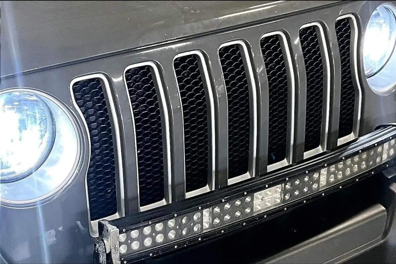Jeep Wrangler photo Jeep Wrangler