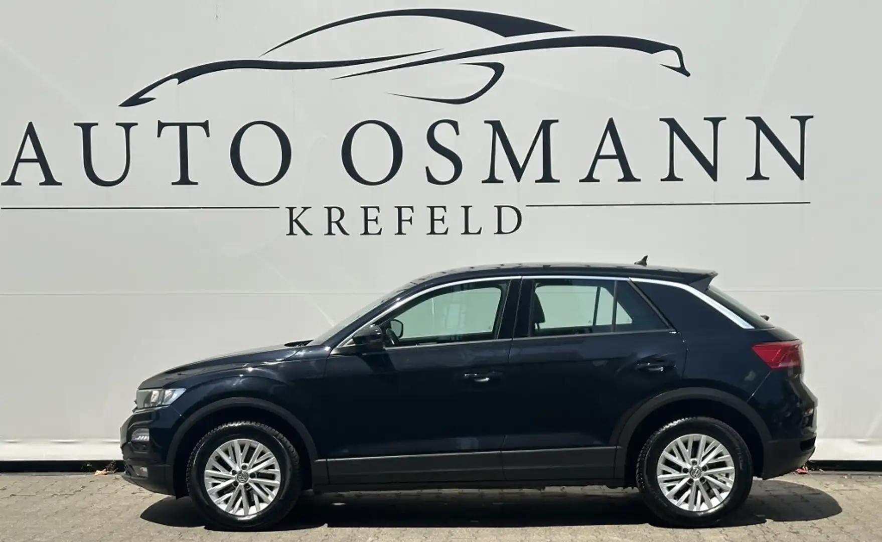 Volkswagen T-Roc 1.0 TSI   DAB   PDC   Lane&Front Assist Чёрный - 2