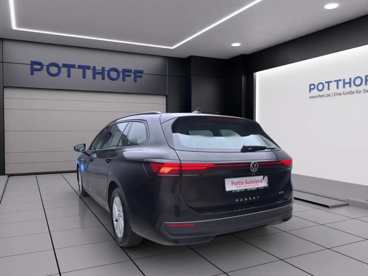 Volkswagen Passat Variant 1.5 eTSI DSG AHK ACC KAMERA LED Schwarz - 2