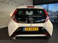Toyota Aygo 1.0 VVT-I X-PLAY l NAP l AIRCO l BLUETOOTH l 5DRS Weiß - thumbnail 4