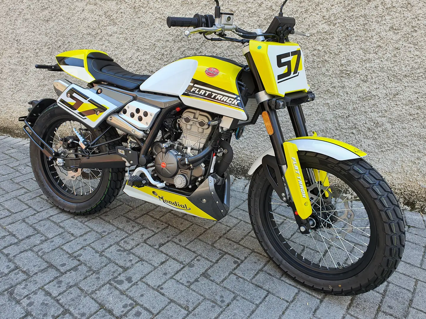 Mondial FLAT TRACK 125i Abs Geel - 1