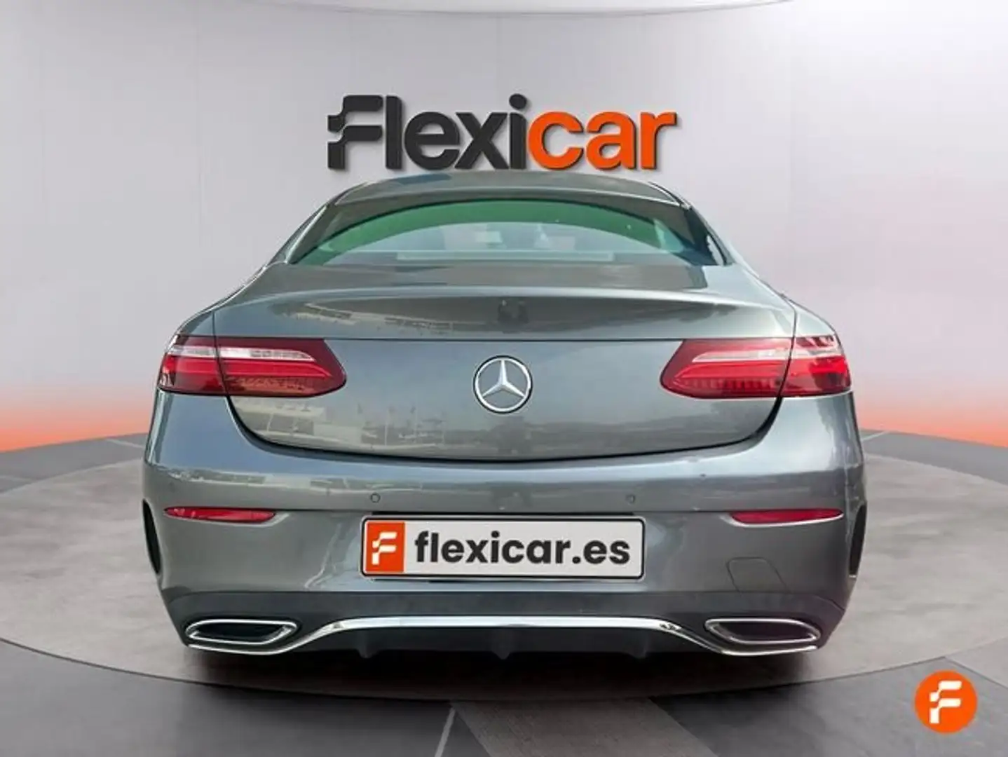 Mercedes-Benz E 220 Coupé d Gris - 2
