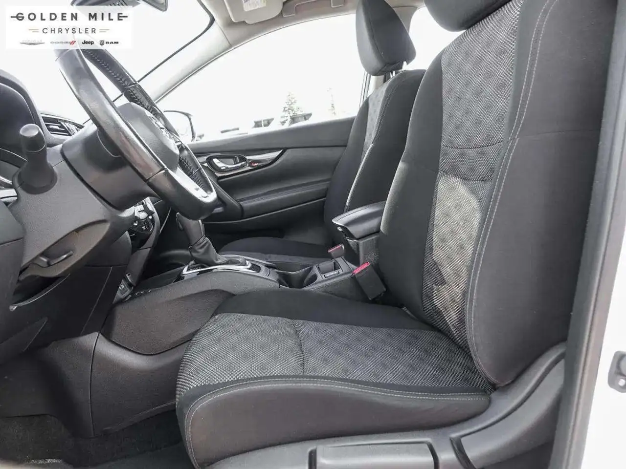Nissan Qashqai снимка Nissan Qashqai