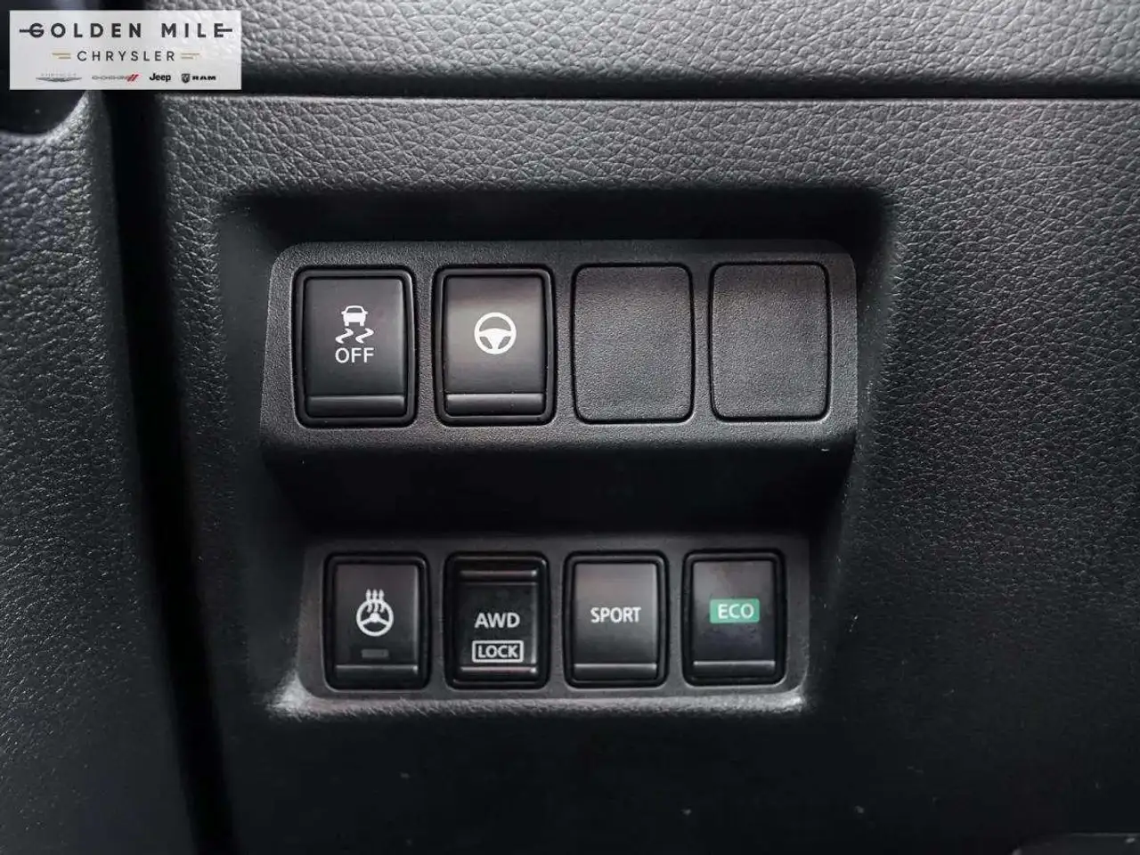 Nissan Qashqai снимка Nissan Qashqai