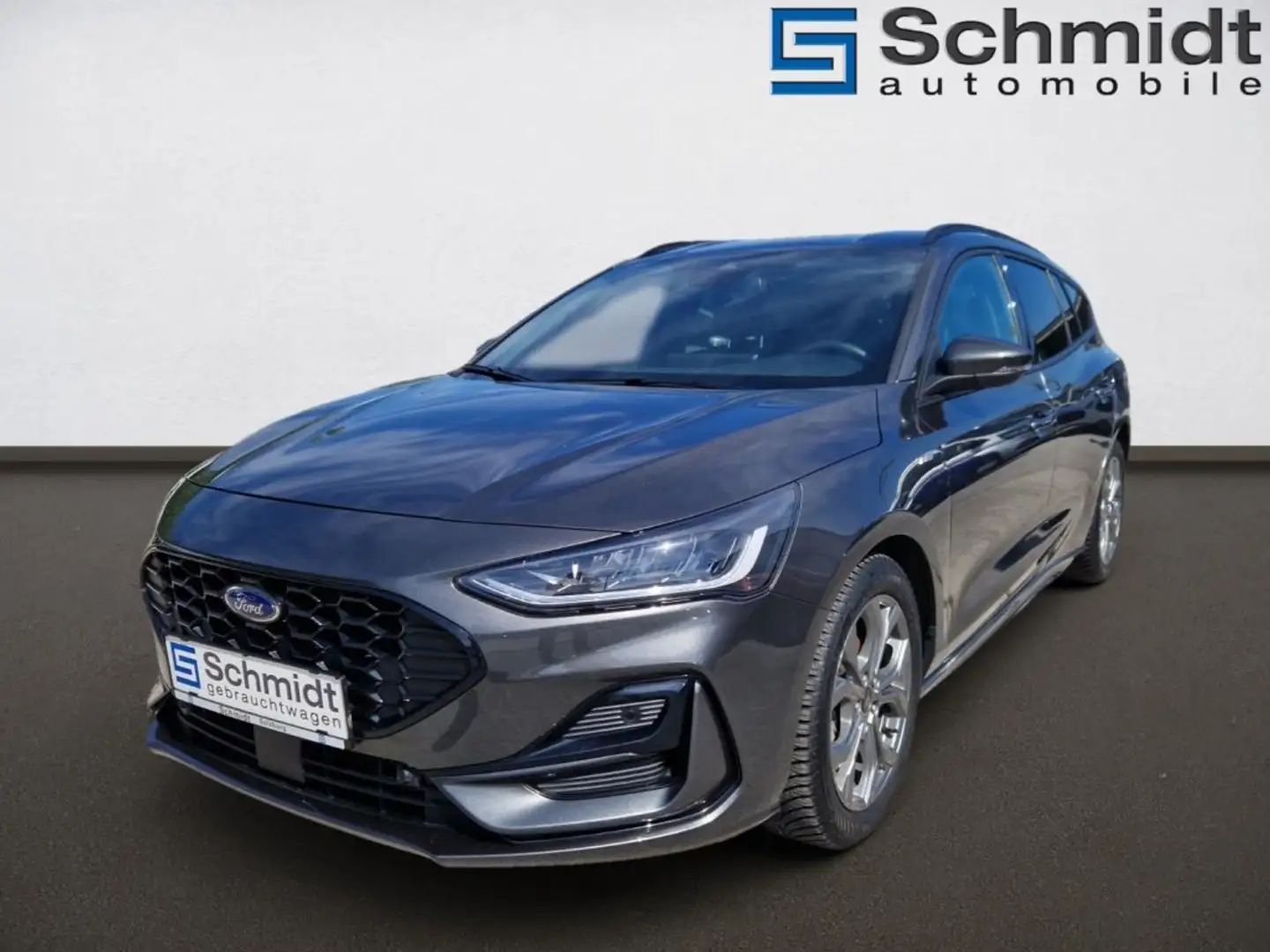 Ford Focus Turnier 1,0 EcoBoost Hybrid ST-Line Grijs - 1