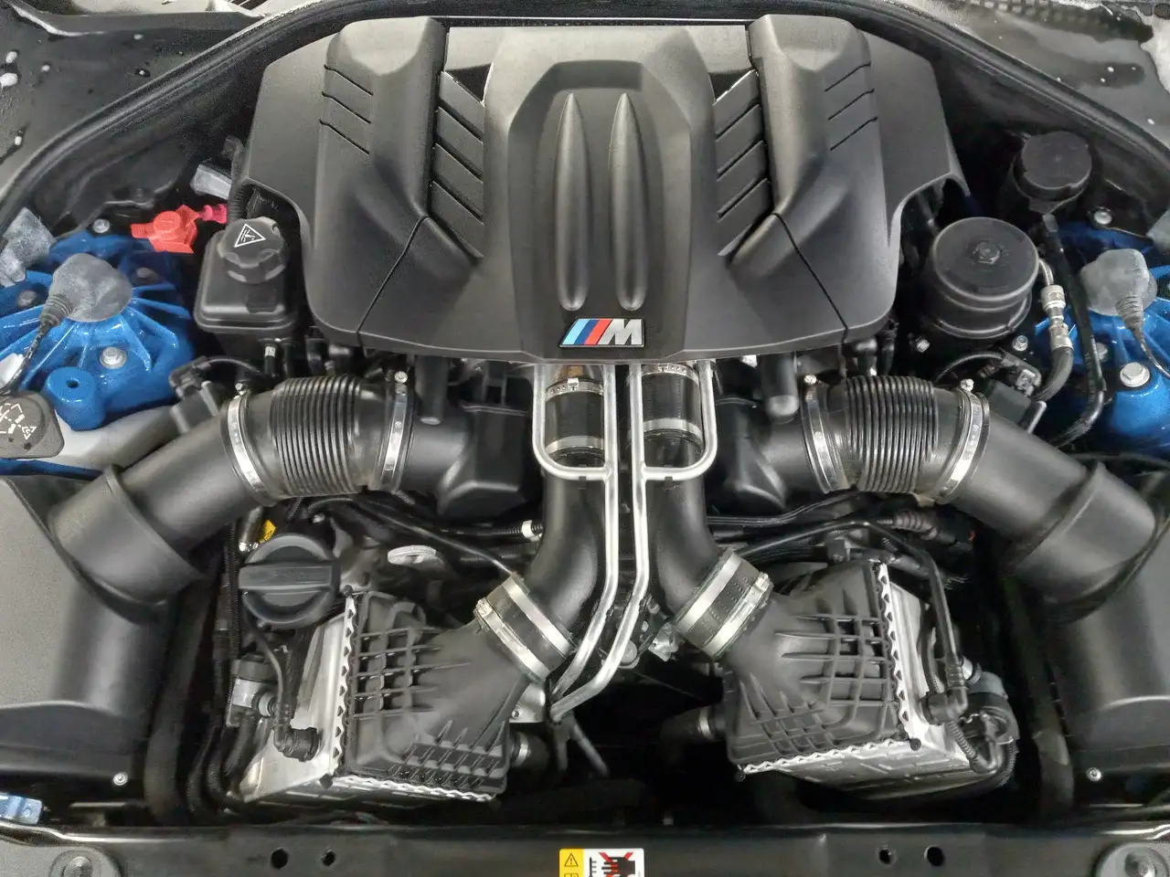 BMW M5 снимка BMW M5