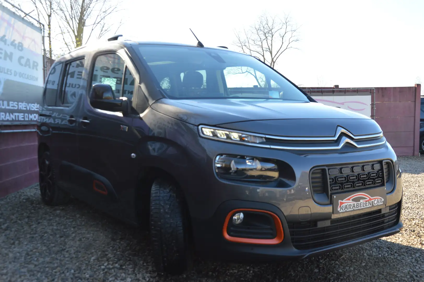 Citroen Berlingo 1.2 PureTech M Shine XTR NAV CAM CLIM 58.547KM Gris - 2